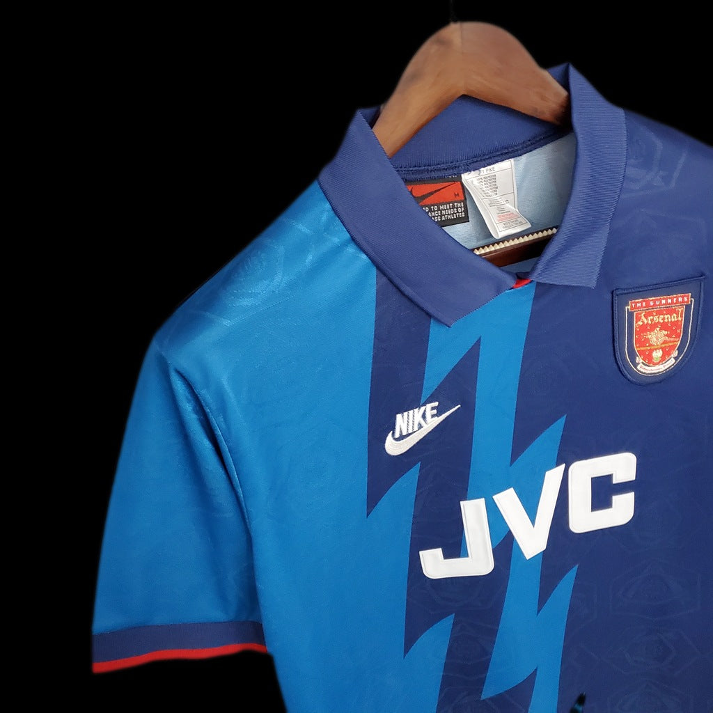 Camiseta Retro Arsenal Bergkamp Año 1995/1996