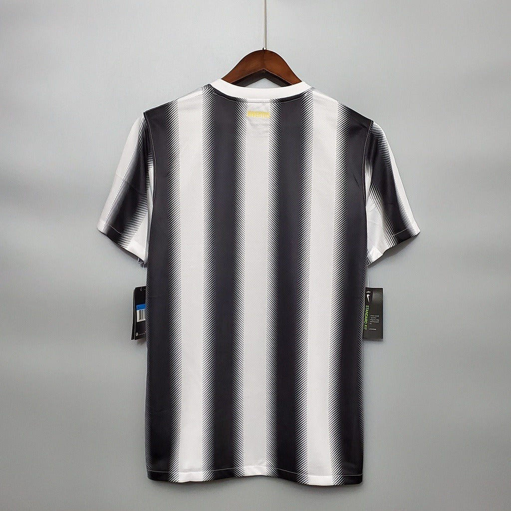 Camiseta Retro Juventus Arturo Vidal 2011/2012